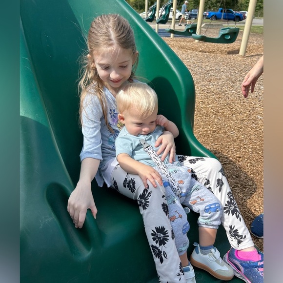 Check out my story behind my closet! - Picture 11 of 15